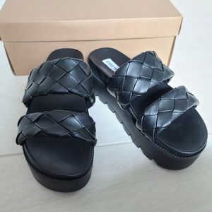 Steven Madden Briar Black Platform Sandals Size 6 Y2K